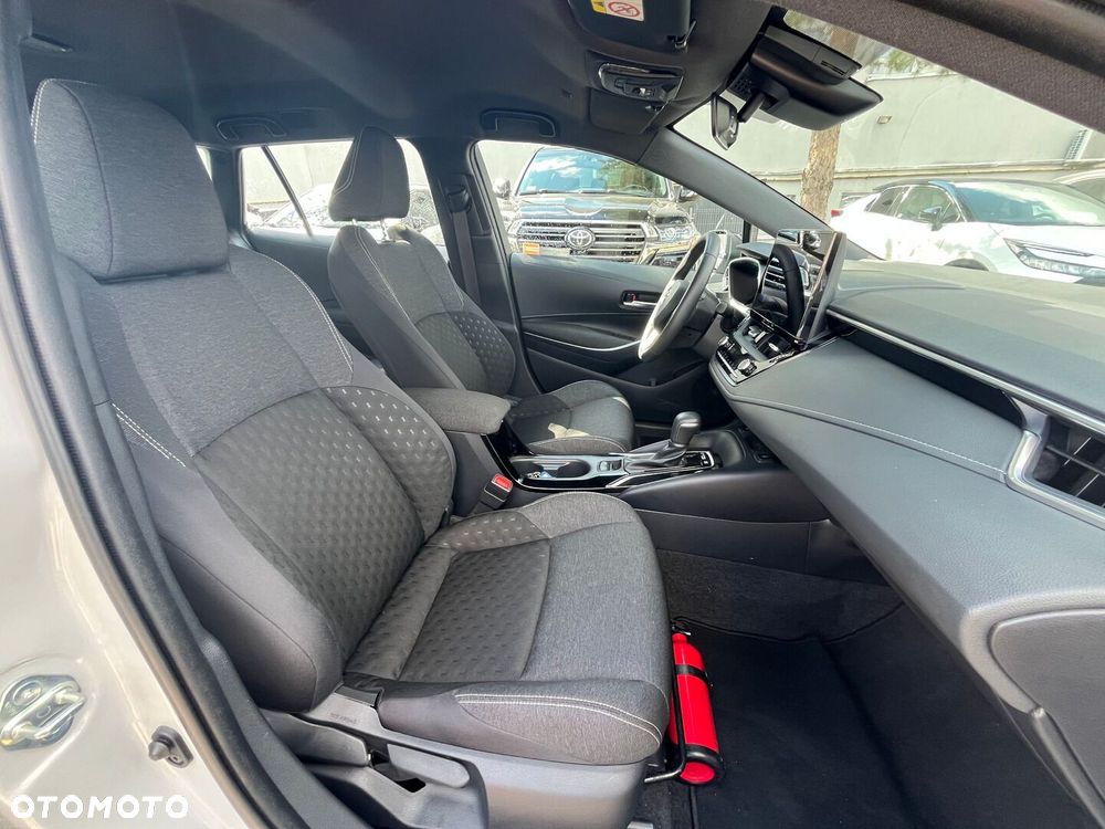 Toyota Corolla 1.8 Hybrid Comfort - 30