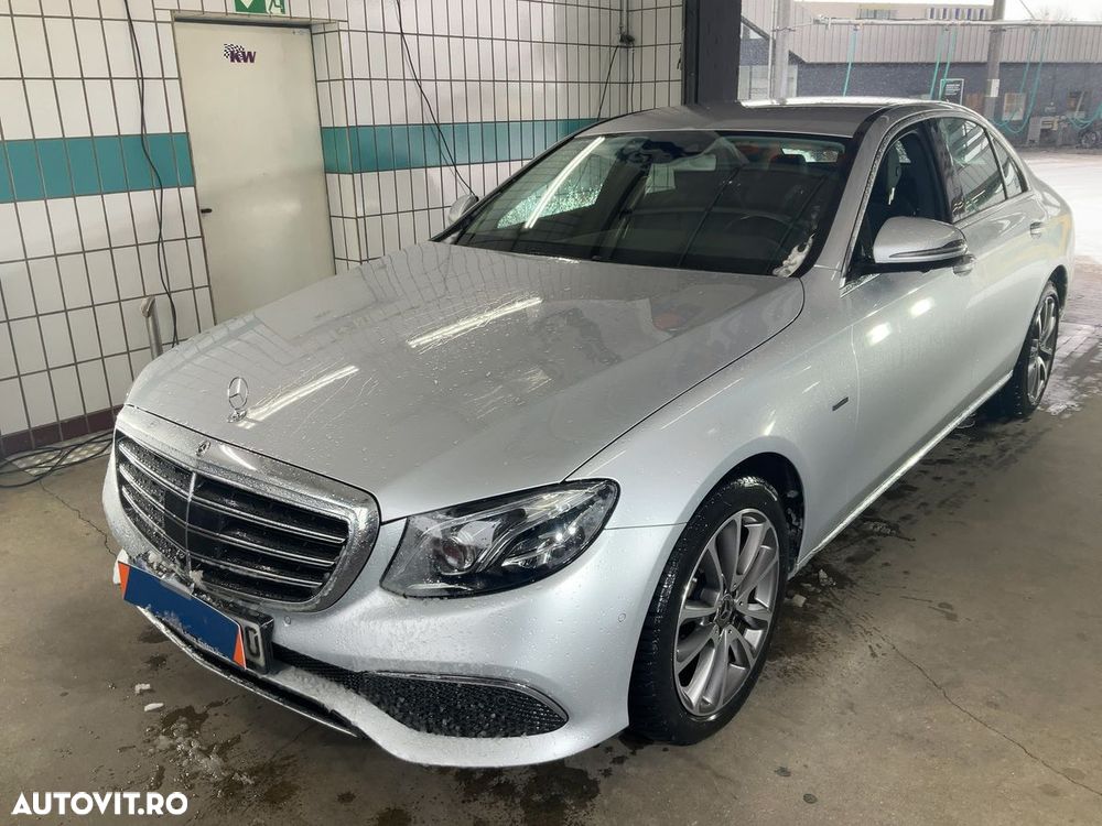 Mercedes-Benz E 350e 9G-TRONIC Exclusive - 1