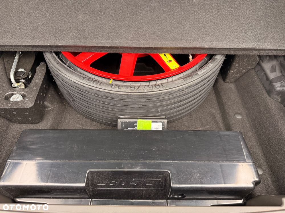 Porsche Macan Standard - 18