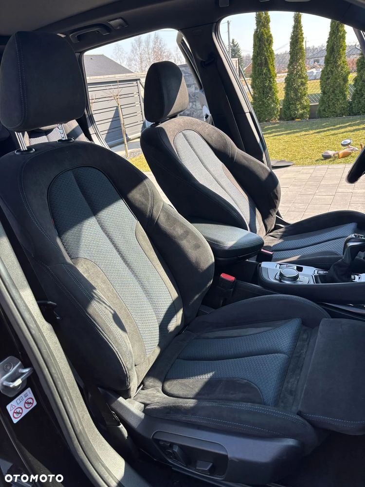 BMW X1 xDrive20i M Sport sport - 12