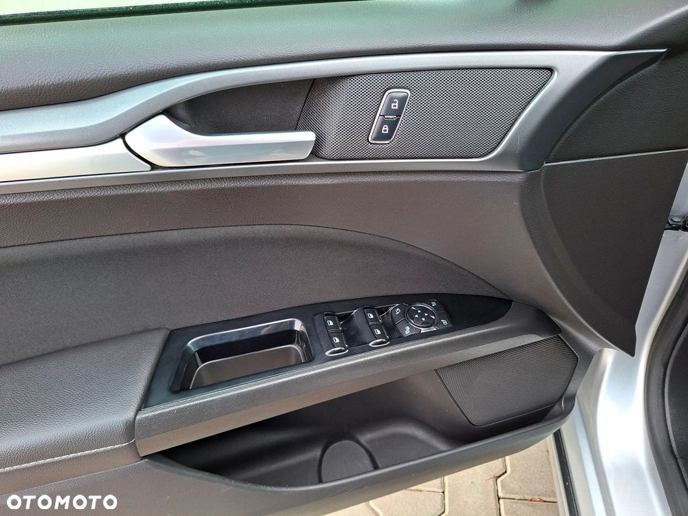 Ford Mondeo 2.0 TDCi STart-Stopp Titanium - 34