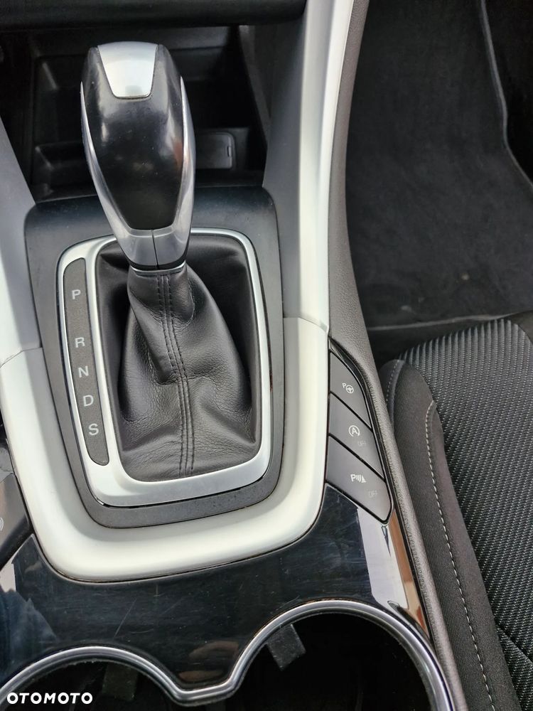 Ford Mondeo 2.0 TDCi Titanium PowerShift - 19