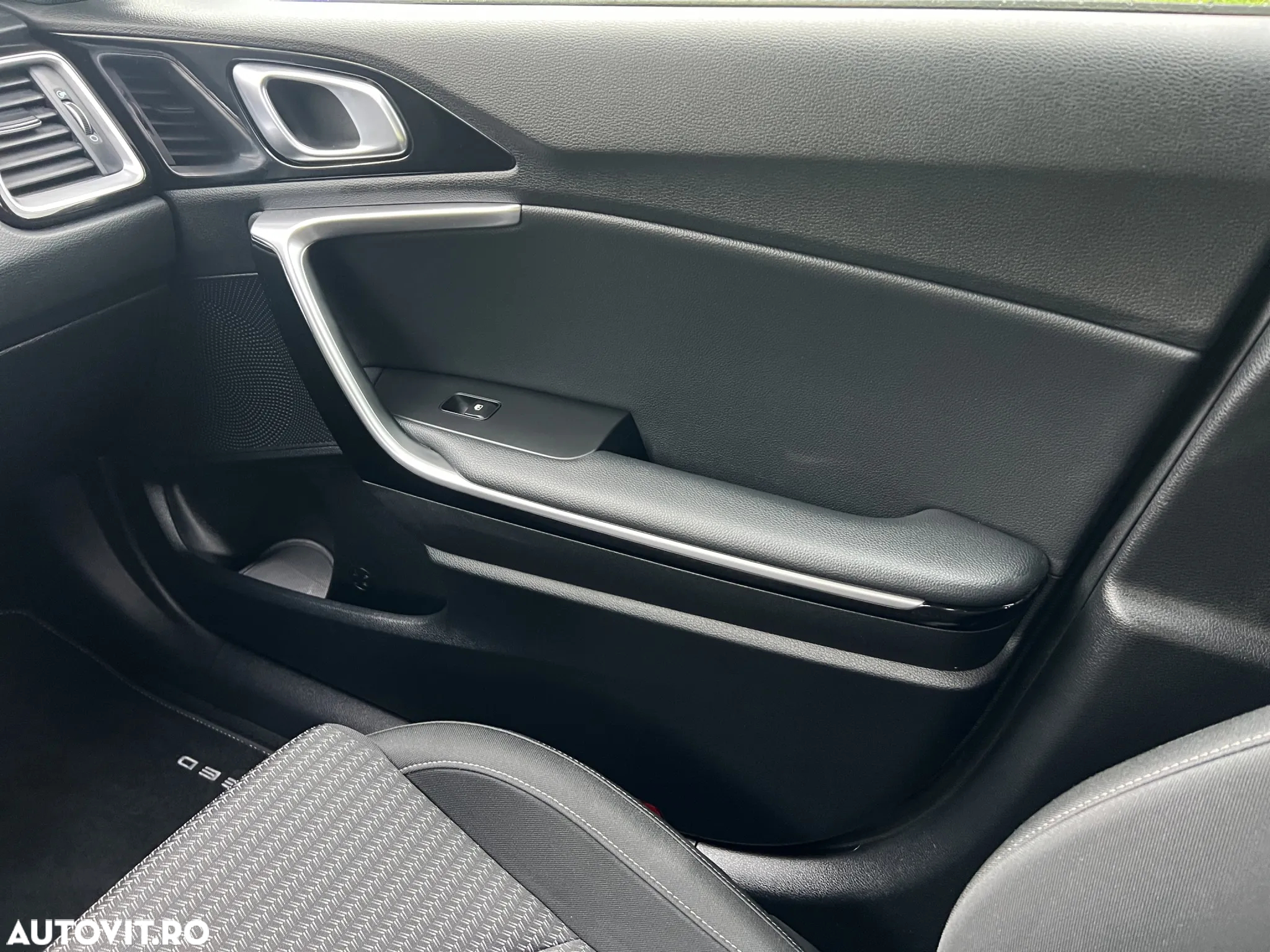 Kia XCeed 1.6 GDI DCT6 OPF Plug-in-Hybrid SPIRIT - 19