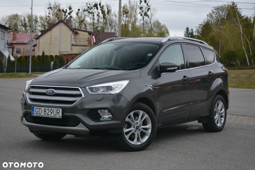 Ford Kuga - 1