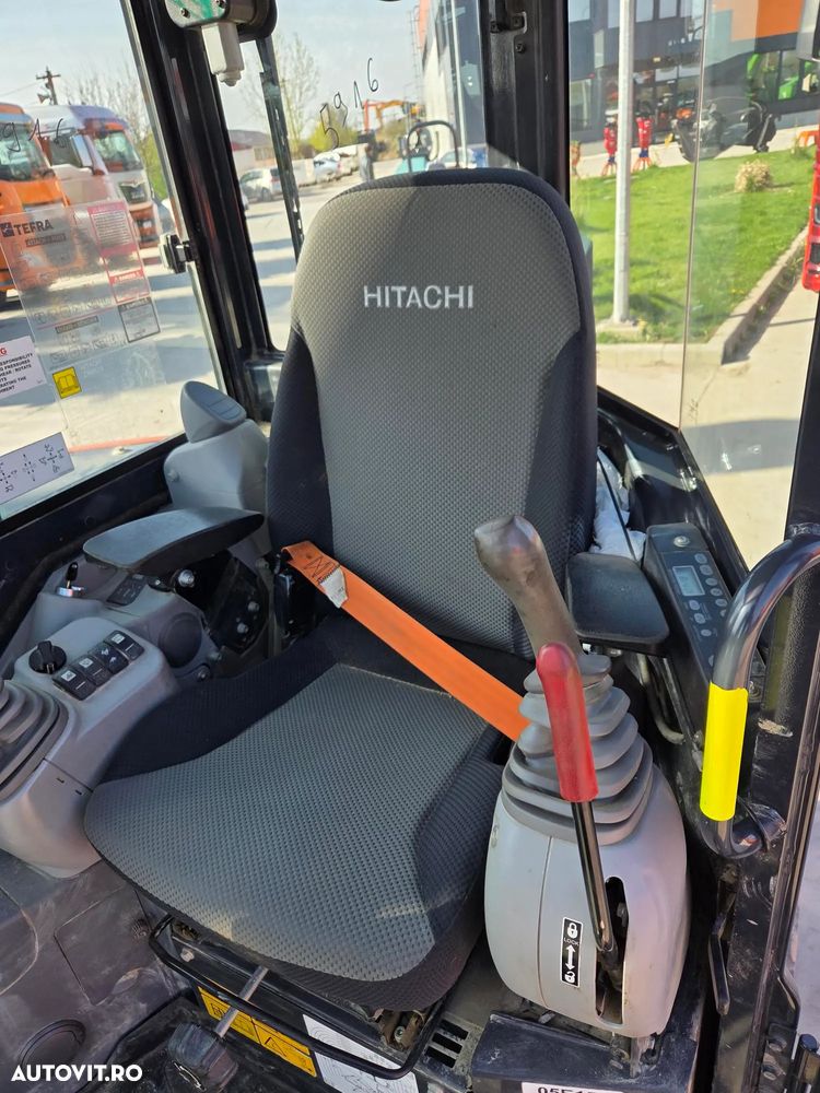 Hitachi 5,1tone, 2023/12, 2.229h, ZX48U-6, Adanc sapare 4m, CUPLA RAPIDA HIDRAULICA+3 CUPE, LAMA NIVELARE, Aer conditionat, inst picon pe brate, latime 2m, incarcarca 8x4, Antifurt, posibil leasing 4 ani, PROMOTIE 37900 EUR+Tva - 18