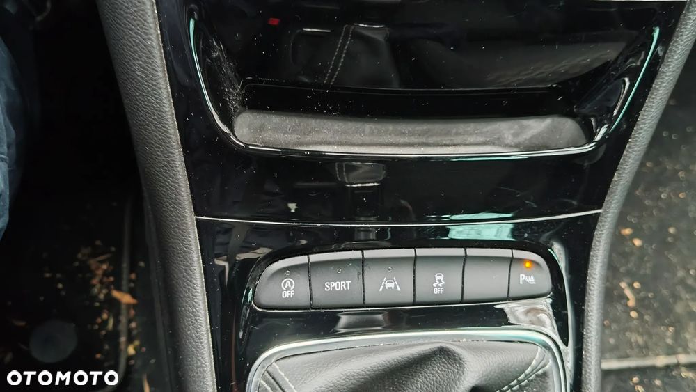 Opel Astra 1.4 Turbo Start/Stop Dynamic - 13