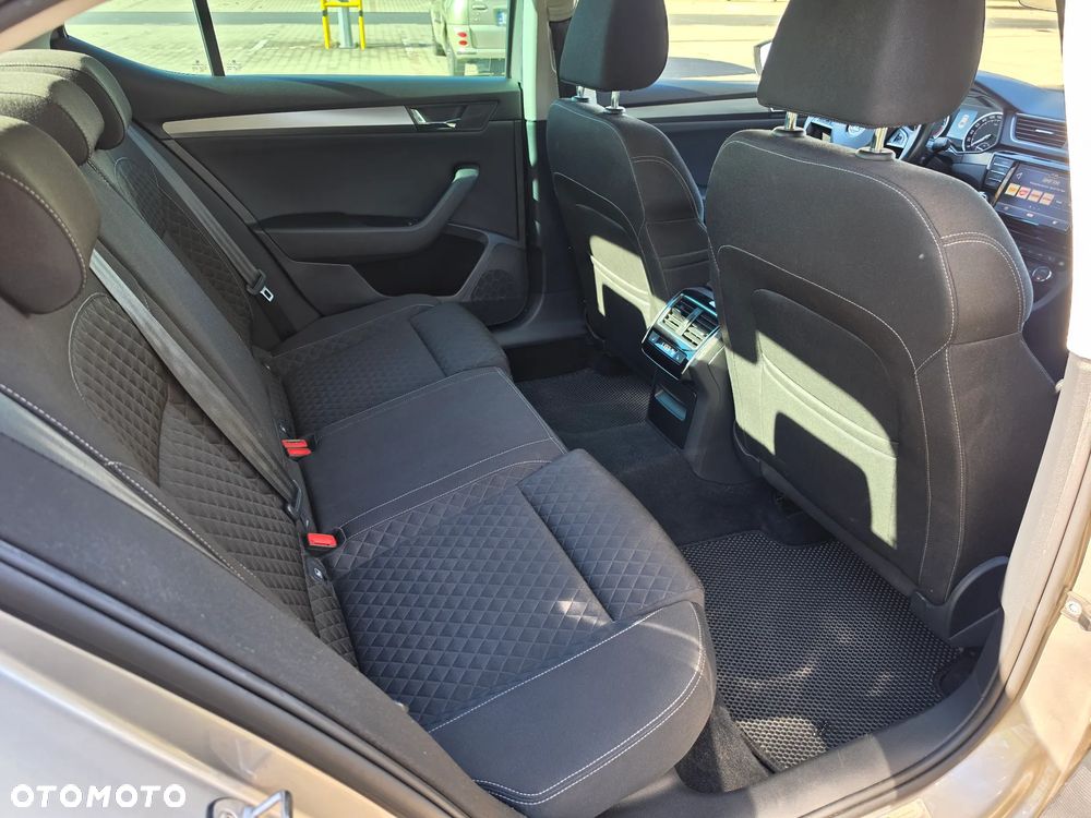 Skoda Superb - 13