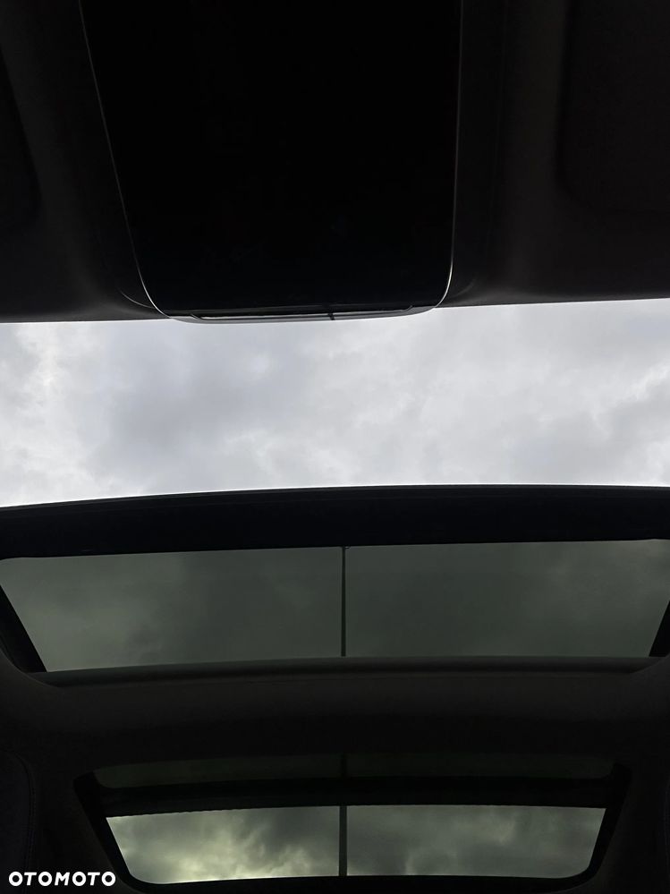 Mercedes-Benz Klasa C 220 d 4Matic 9G-TRONIC - 37