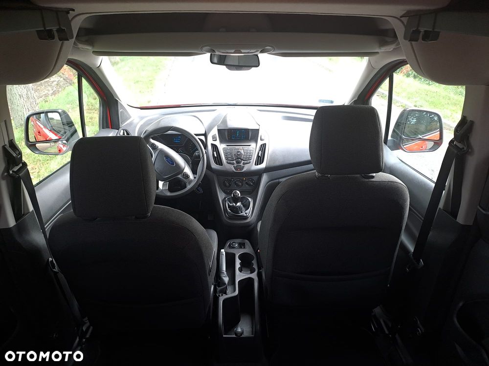Ford Transit Connect - 8