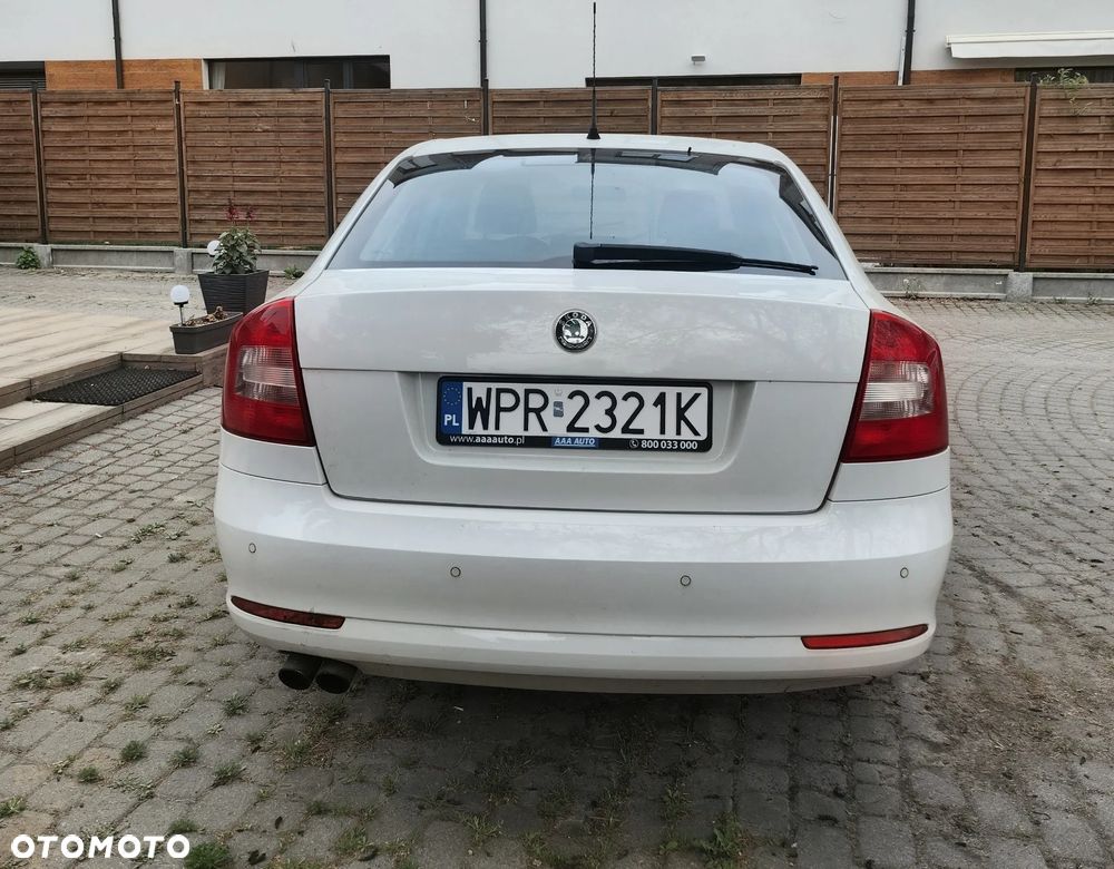 Skoda Octavia 1.8 T FSI Ambiente - 4