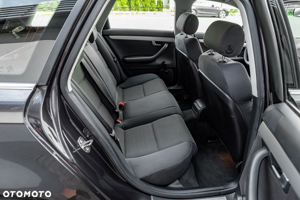 Audi A4 Avant 2.0 TDI - 22