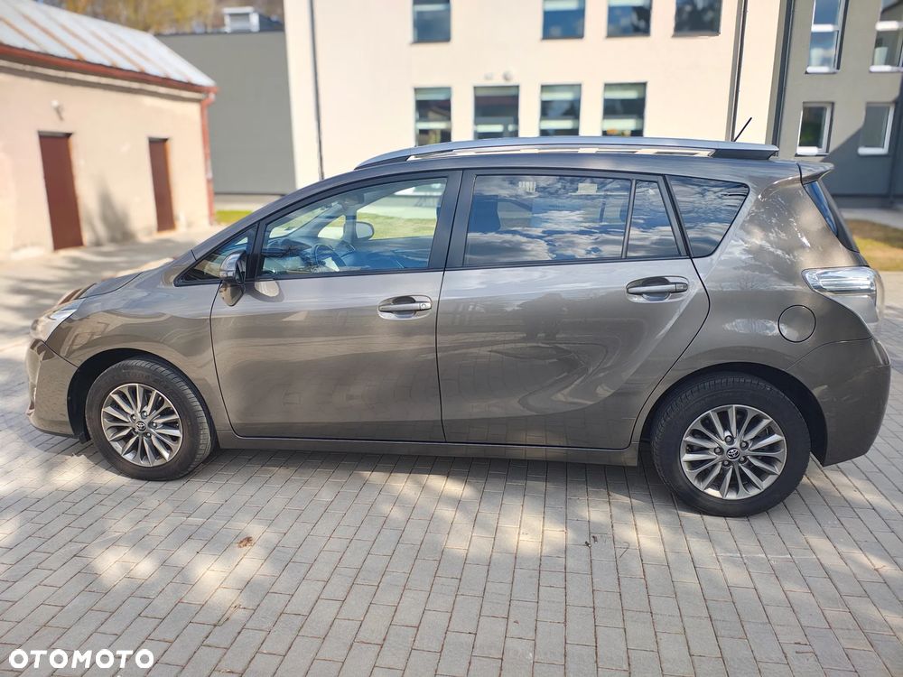 Toyota Verso 1.8 Premium 7os - 15