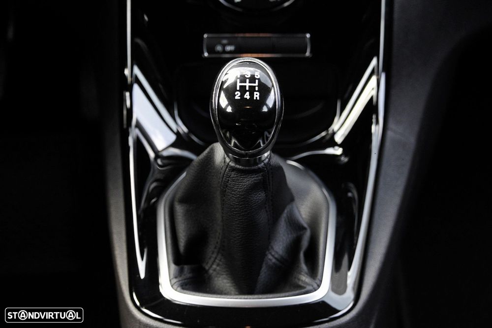 Ford Fiesta 1.0 EcoBoost Titanium - 21