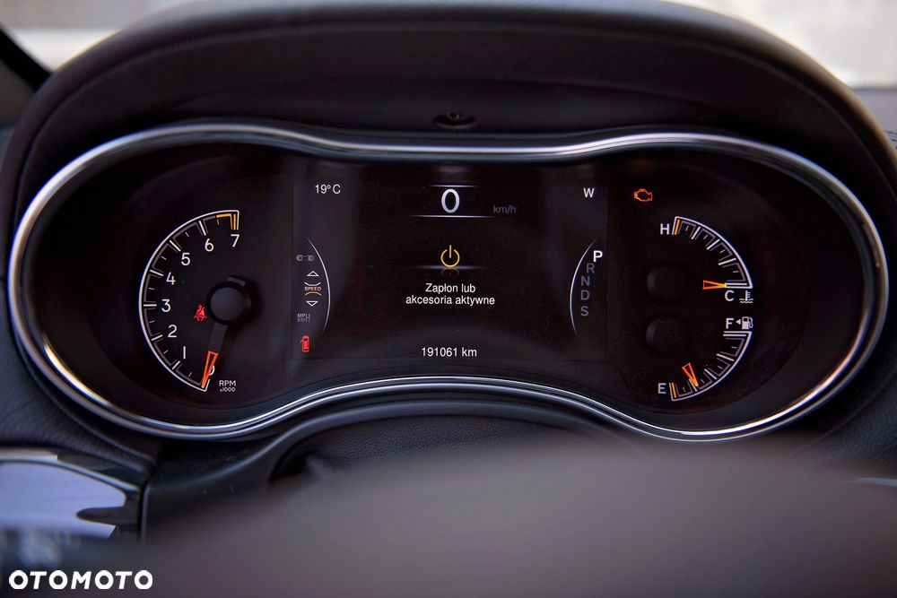 Jeep Grand Cherokee - 18