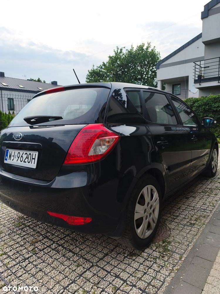 Kia Ceed 1.6 Comfort + - 6