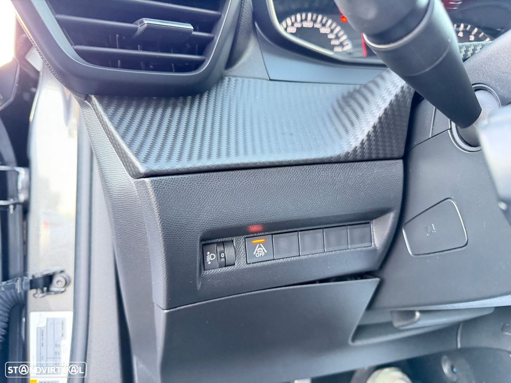 Peugeot 2008 1.2 PureTech Allure Pack - 22