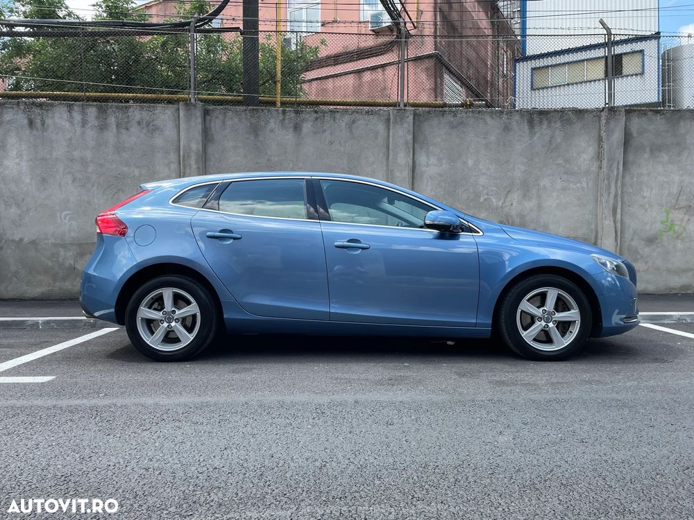 Volvo V40 D4 Momentum - 2