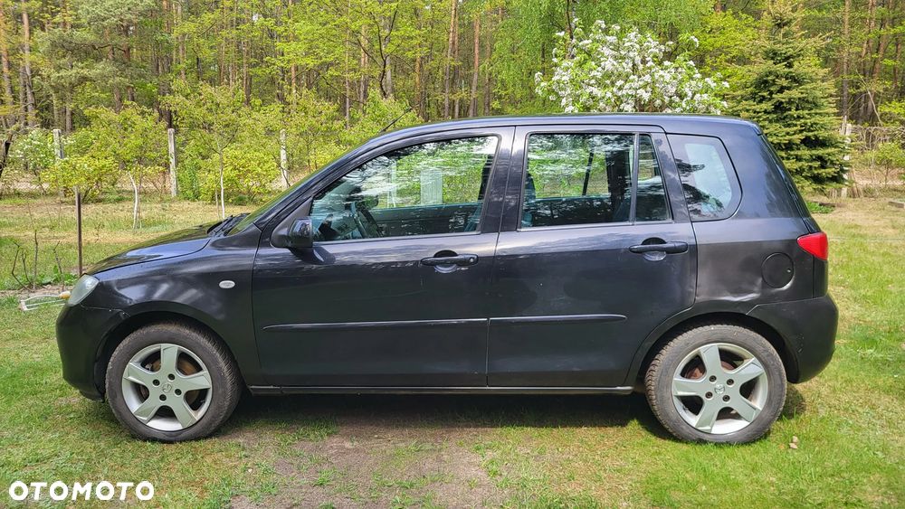 Mazda 2 - 6