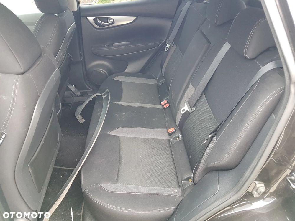 Nissan Qashqai 1.6 dCi N-Connecta - 14