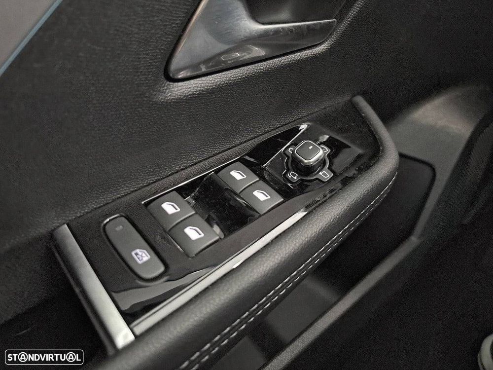 Opel Astra 1.2 T GS Aut. - 20