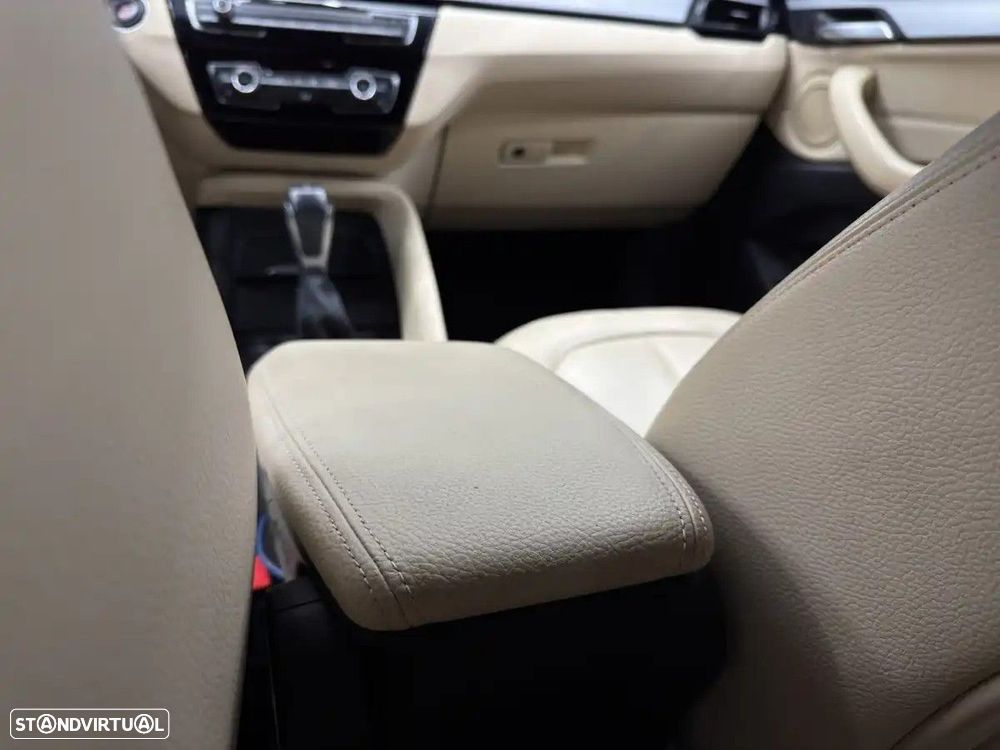 BMW X1 18 d sDrive Line Sport Auto - 18