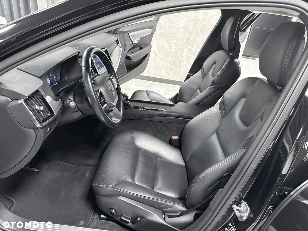 Volvo V90 D4 Geartronic Momentum Pro - 18