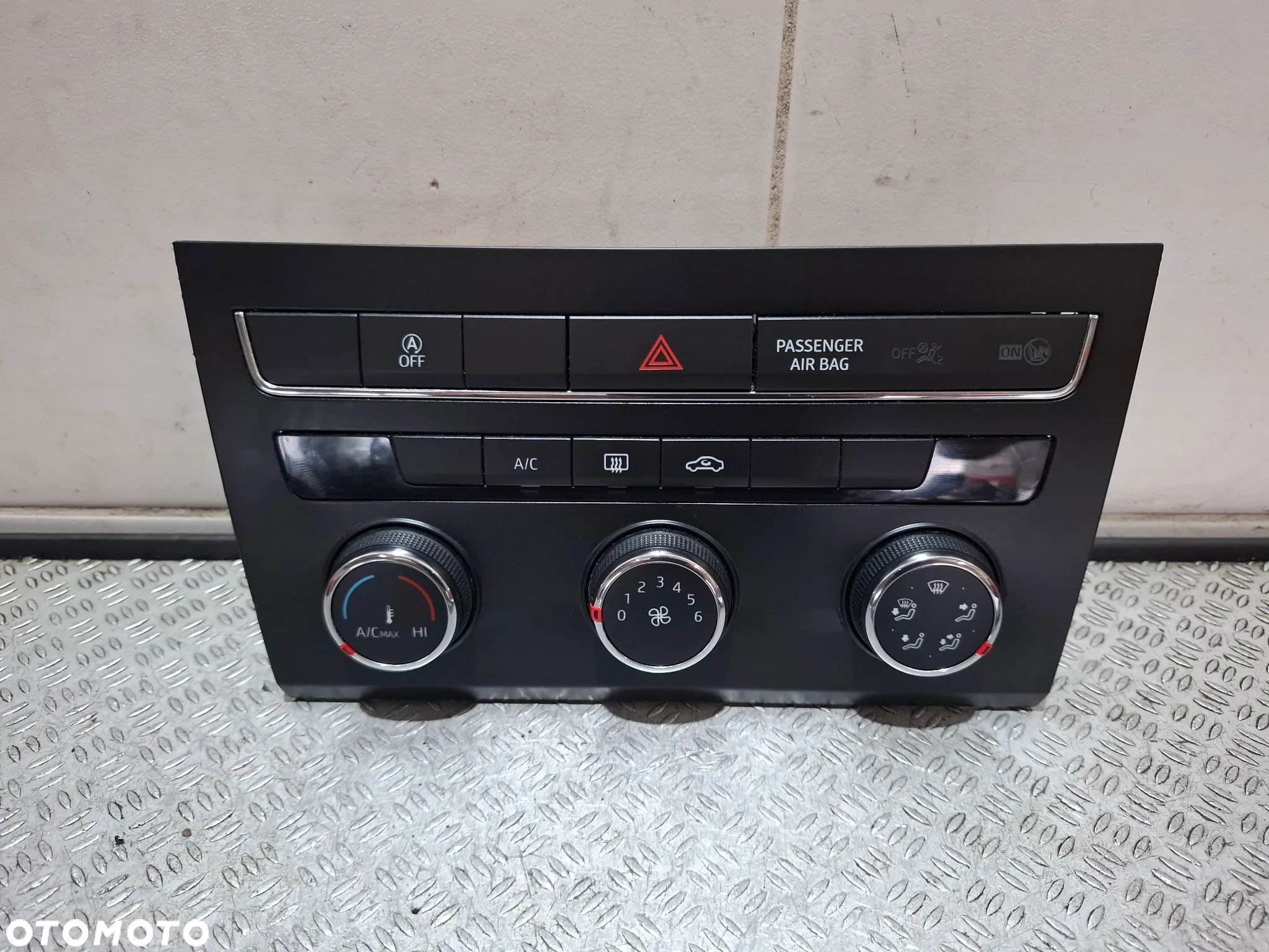 Panel sterowania klimatronik Seat Leon III 2014 rok nr 5F0907426H - 1
