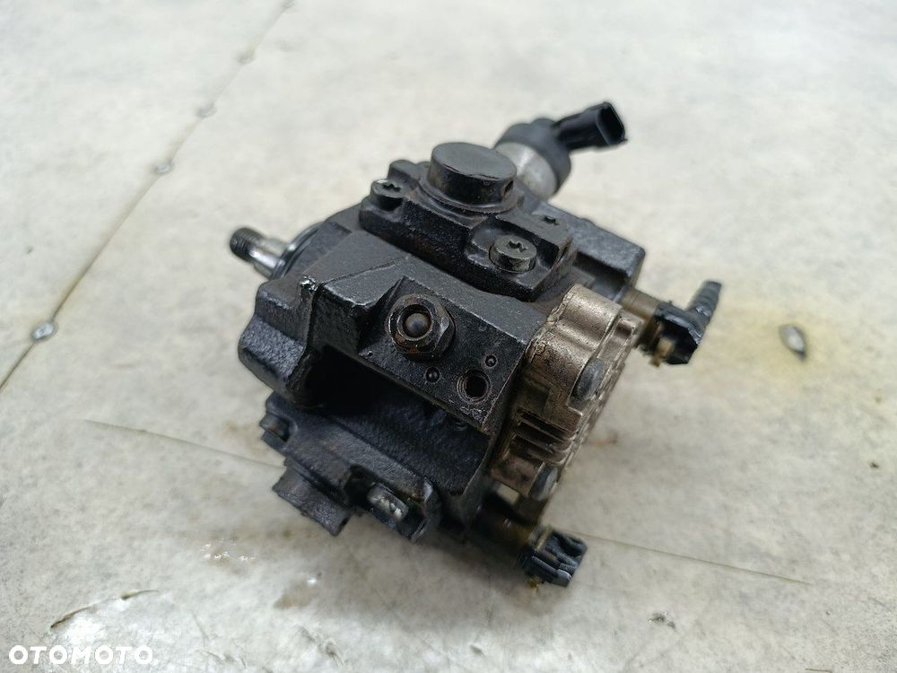 POMPA WTRYSKOWA HYUNDAI H-1 II 33100-4A420 0445010207  BOSCH 2.5 CRDI - 8