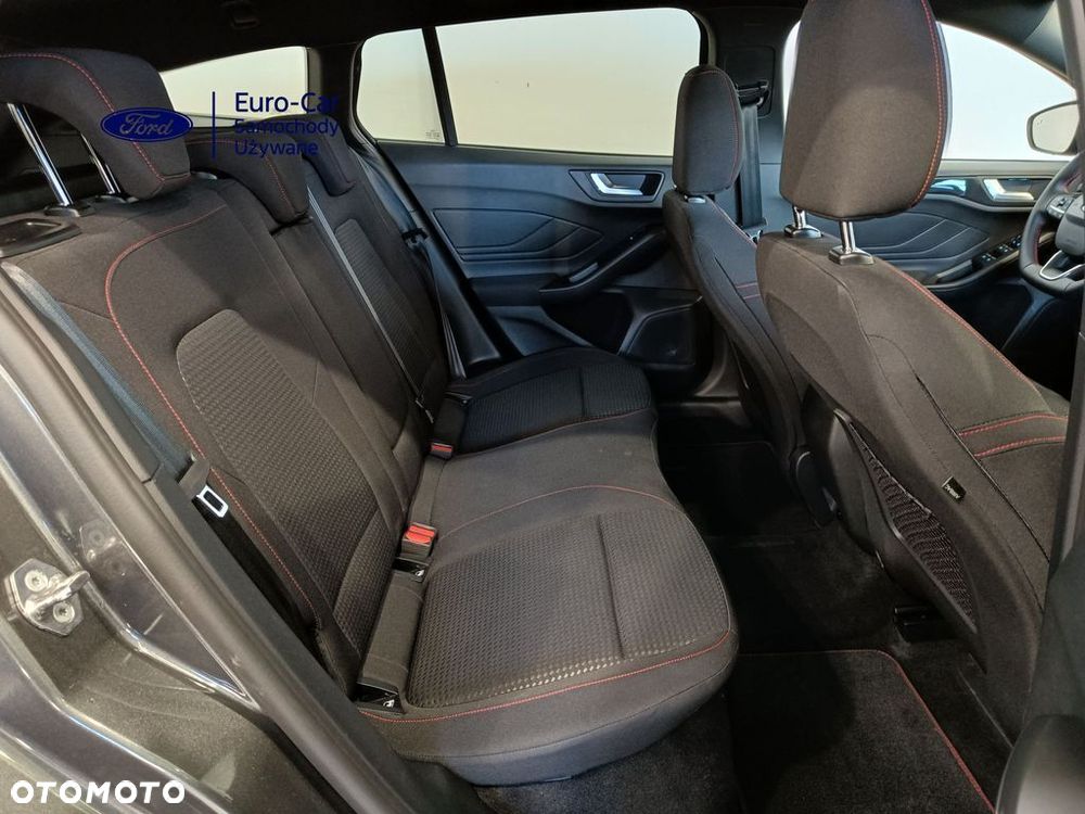 Ford Focus 1.0 EcoBoost mHEV ST-Line X - 29