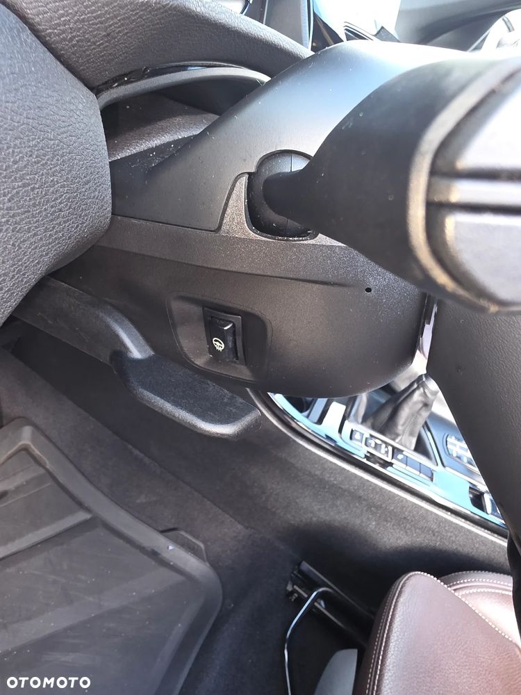 BMW X1 sDrive18i Business Edition - 8