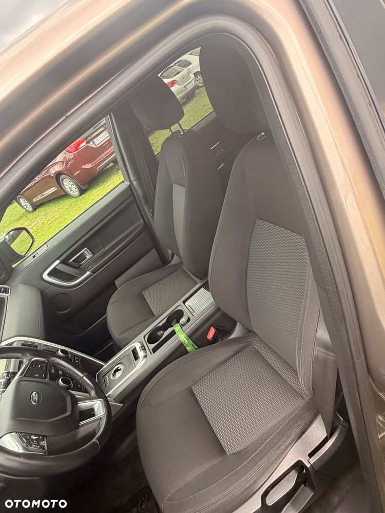 Land Rover Discovery 2.0 TD4 HSE - 16