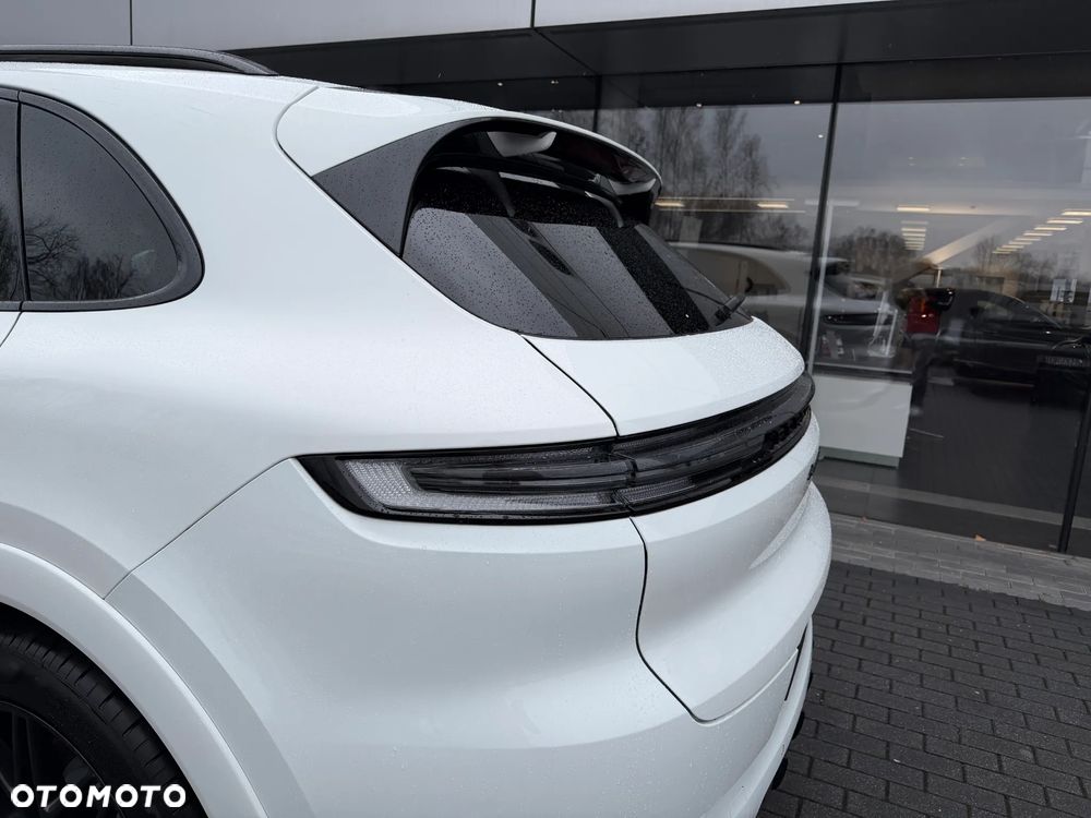 Porsche Cayenne - 12