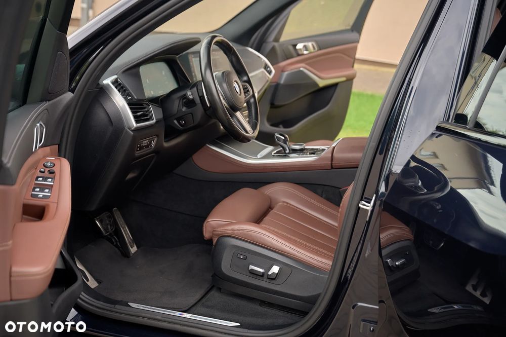 BMW X5 xDrive40i mHEV - 25