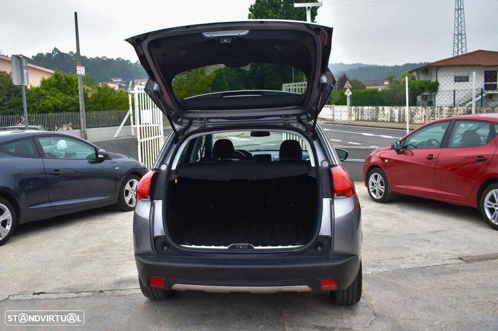Peugeot 2008 1.2 VTi Allure - 11