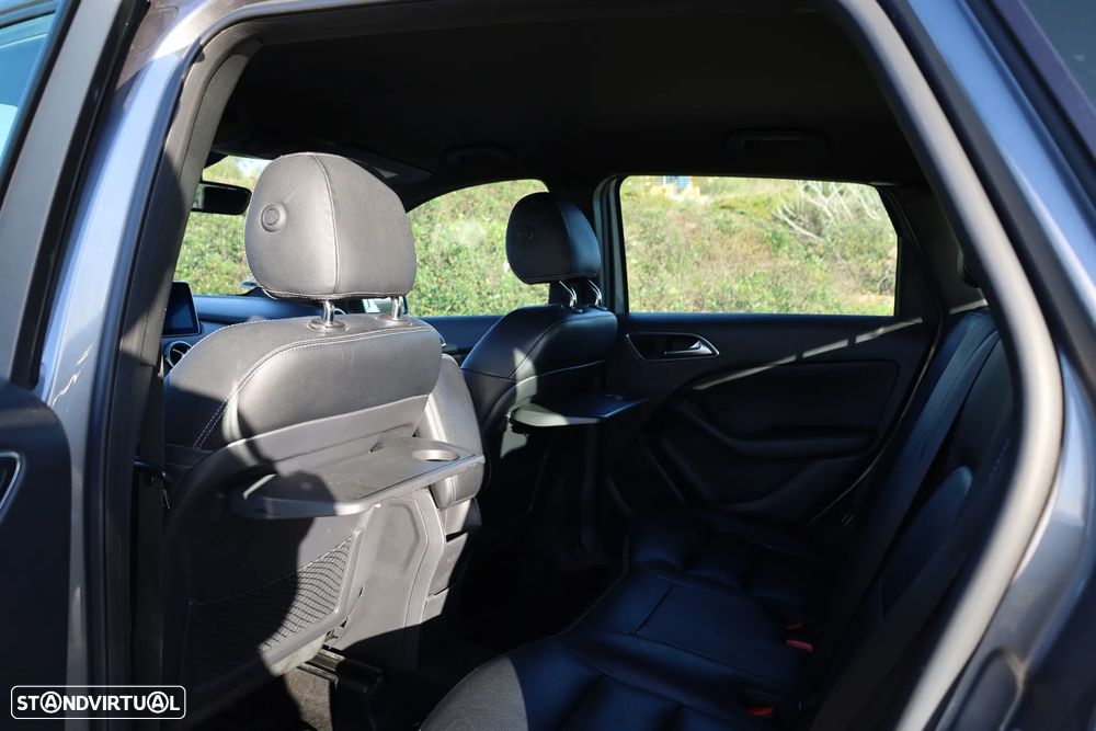 Mercedes-Benz B 180 CDI Urban - 12