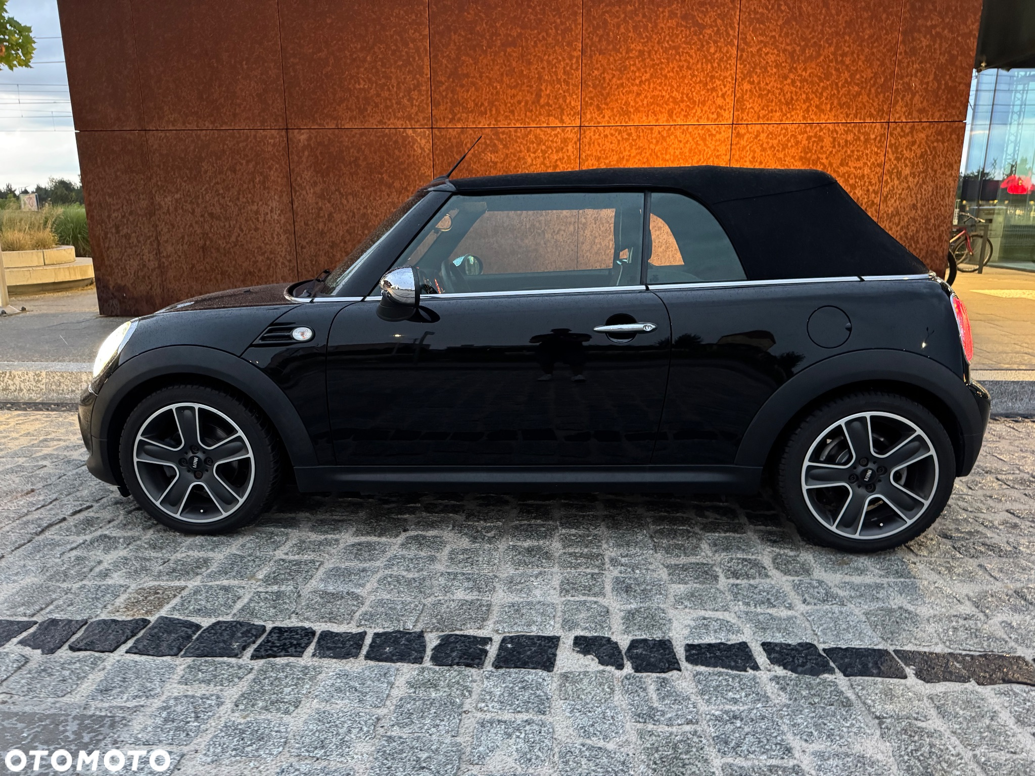 MINI Cooper Cabrio - 3