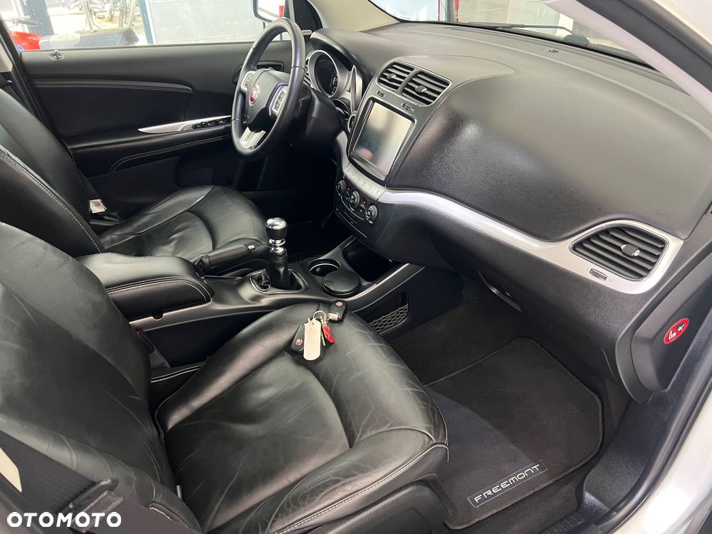 Fiat Freemont 2.0 Multijet Lounge - 27