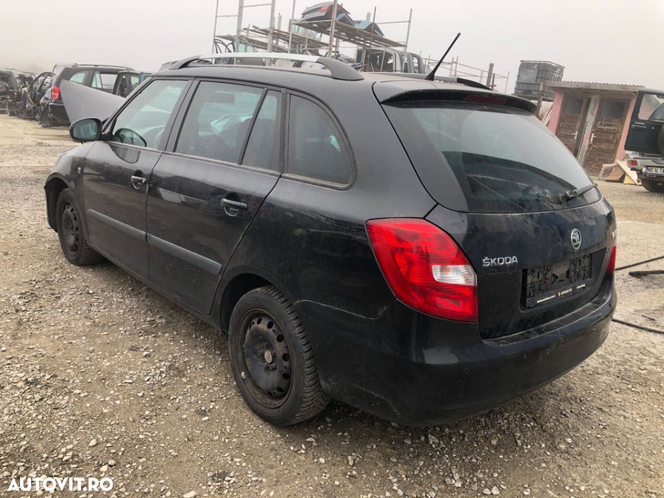Dezmembrez piese Skoda Fabia 2014 - 1