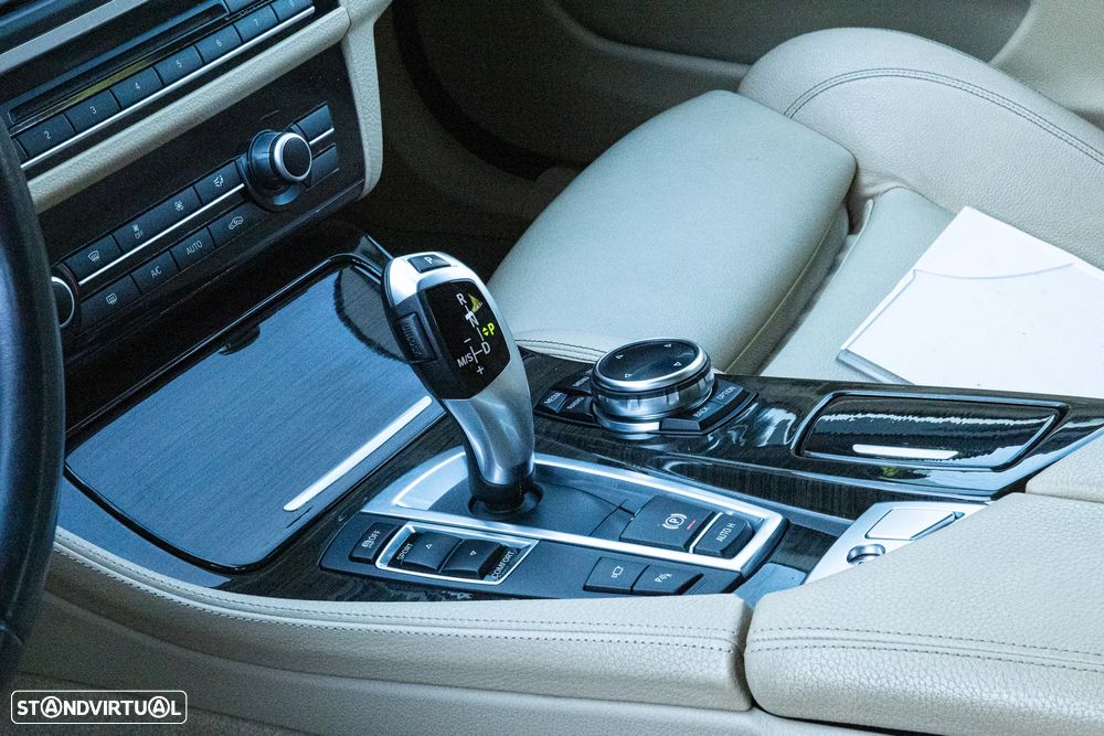 BMW 520 d Line Luxury Auto - 34