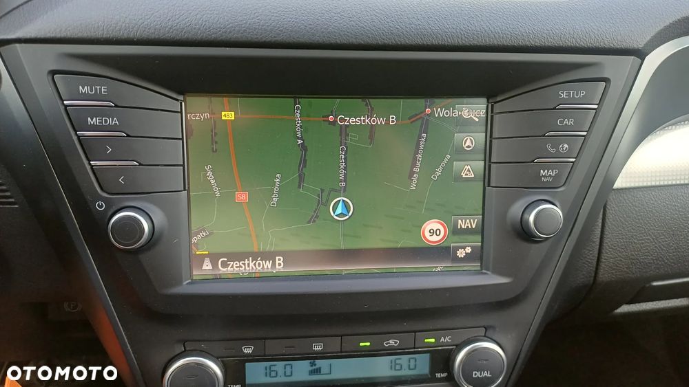 Toyota Avensis 1.8 Premium - 15