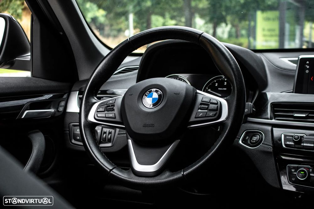 BMW X1 16 d sDrive xLine - 34