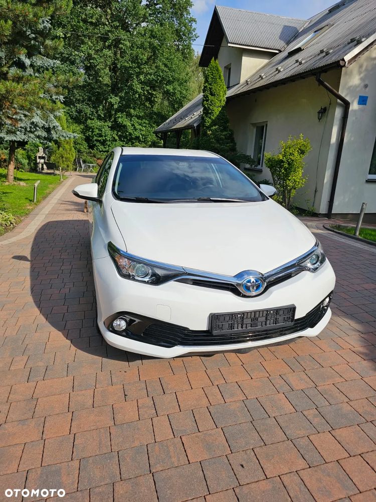 Toyota Auris - 2