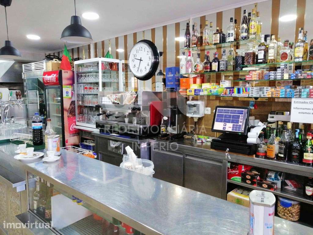 Restaurante totalmente equipado na Damaia de Cima - Grande imagem: 3/18