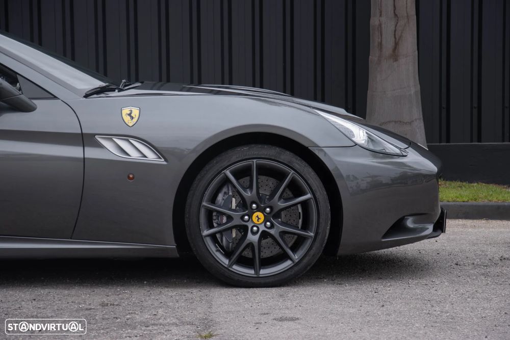 Ferrari California - 36