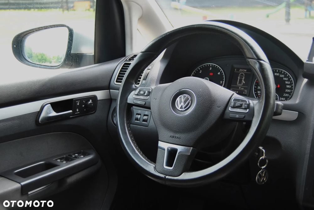 Volkswagen Touran 1.6 TDI DPF STYLE - 10