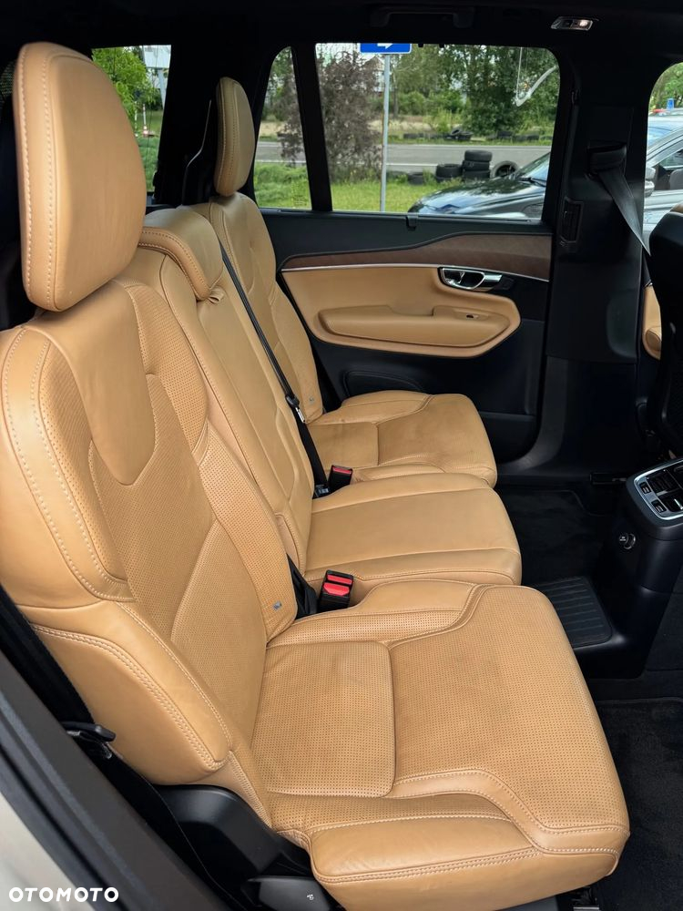 Volvo XC 90 - 12