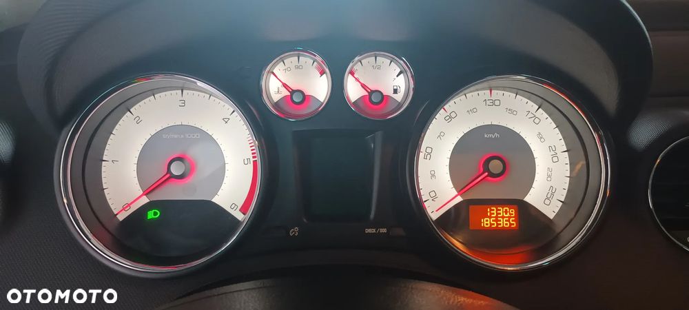 Peugeot 308 1.6 HDi Premium - 1