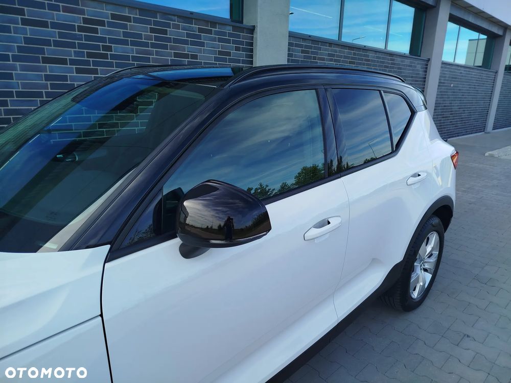 Volvo XC 40 T2 Plus Dark - 11