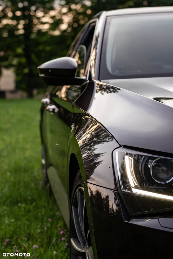 Skoda Superb 2.0 TDI 4x4 L&K DSG - 4