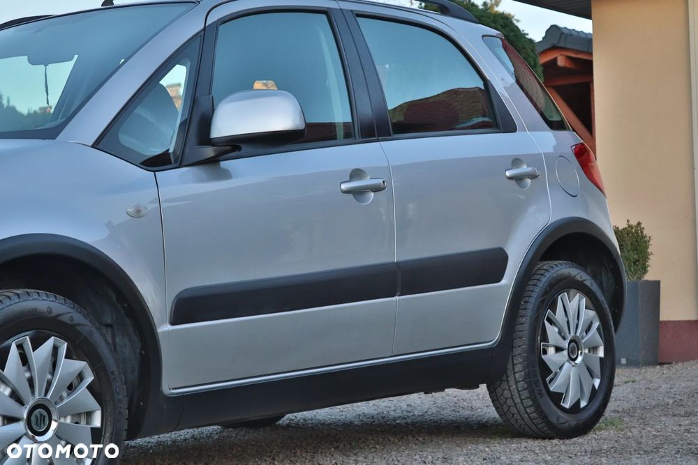 Suzuki SX4 1.6 VVT 4x4 Comfort - 10